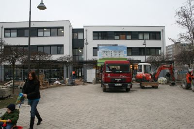 �ffnet heute: das neue Gesundheitszentrum am Dr.-Hans-Wolf-Platz 1 in der Pfingstweide. Hier finden Patienten ab sofort viele unterschiedliche Spezialisten